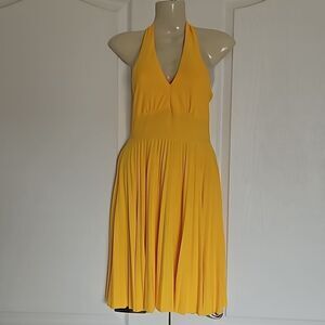 Urban Behavior Halter Pleated Mini Dress XS Yellow